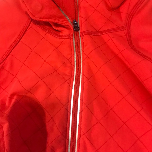 Coral Lululemon pullover - Picture 5 of 5